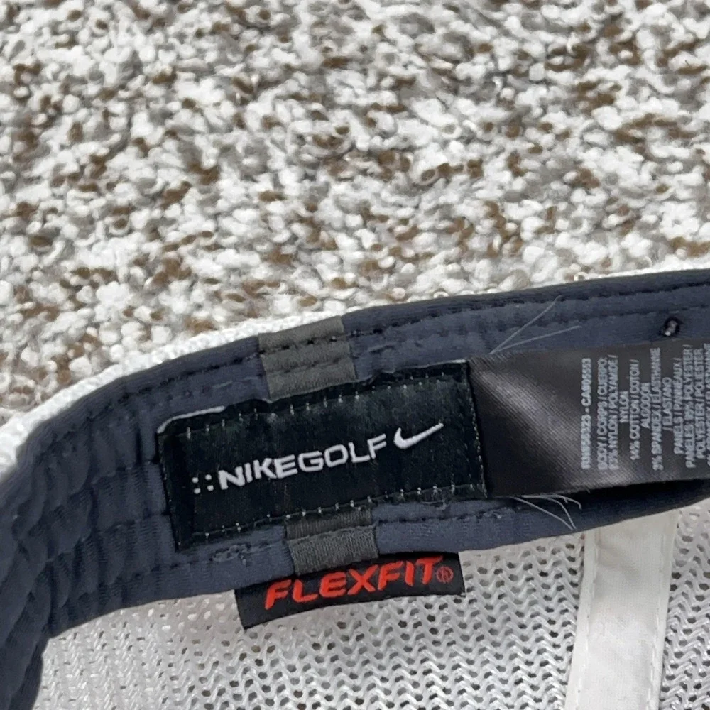 Nike Golf Hat Cap Flex Mens Medium Gray White Mesh Trucker Flexfit 20XI VR Sport